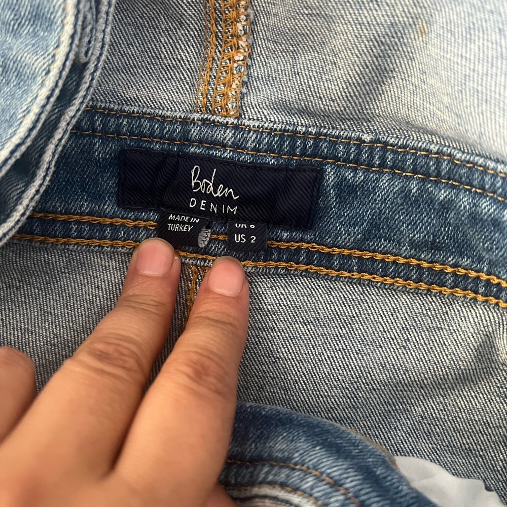 Boden women’s Girlfriend Dungarees Mid Vintage Denim size 2 - Picture 6 of 8